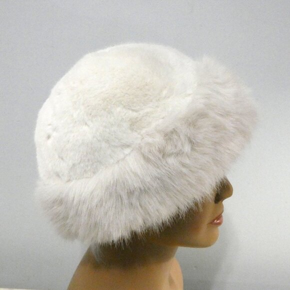 Elegant! Fabulous Fashionable Faux Fur Trim Hat Ivory/Winter-White Matching Trim main image 7